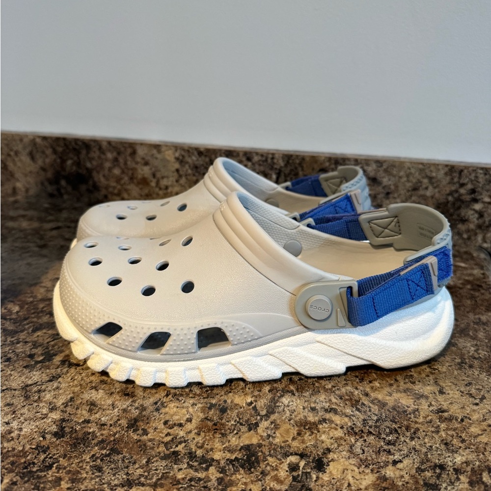 Kids White and Blue Ccocs